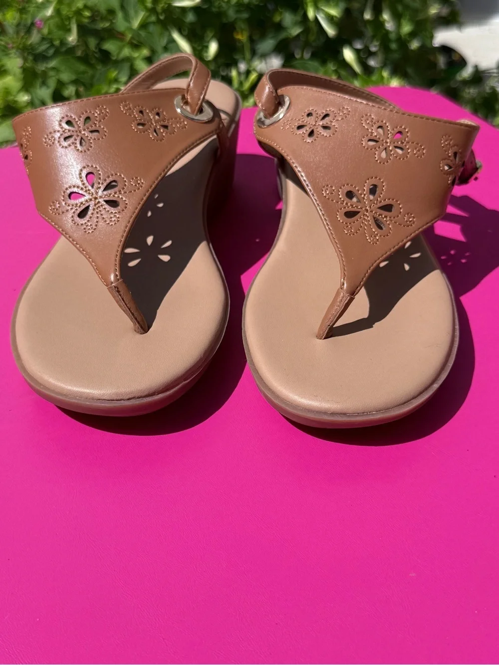 AEROSOLES see photos